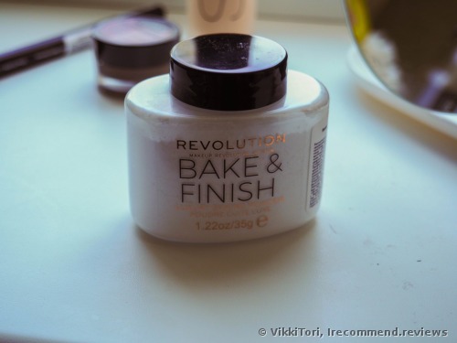 Makeup Revolution Bake And Finish  Powder