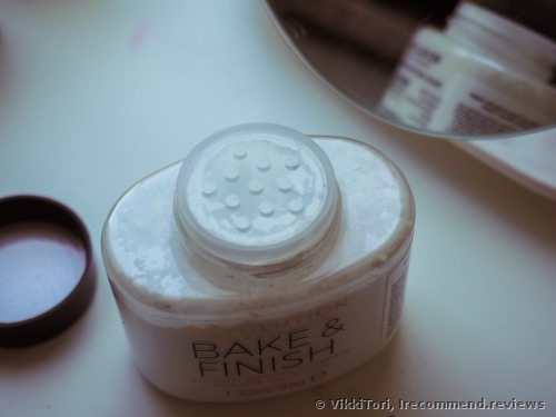 Makeup Revolution Bake And Finish  Powder