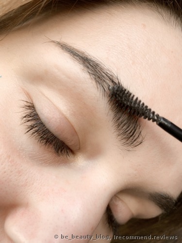 Maybelline Brow Drama Sculpting Eyebrow Mascara