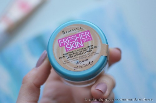 Rimmel Fresher Skin SPF 15 Foundation