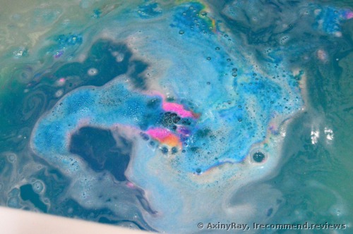 Lush Intergalactic Bath Bomb
