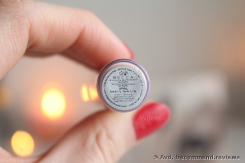 Becca Shimmering Skin Perfector Spotlight Liquid Highlighter in the shade #4 Opal