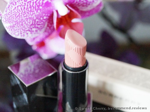 Burberry Lip Cover Soft Satin Lipstick Tulip Pink in the color #27