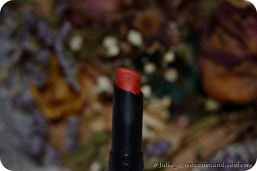 NYX  Full Throttle Lipstick