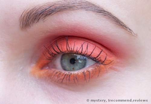 Jeffree Star Cosmetics Mini Breaker Eyeshadow Palette