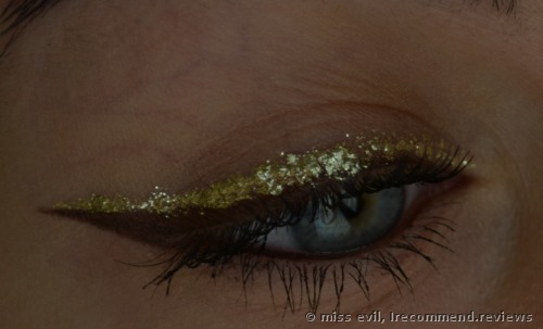 Stila Glitter & Glow Liquid Eye Shadow