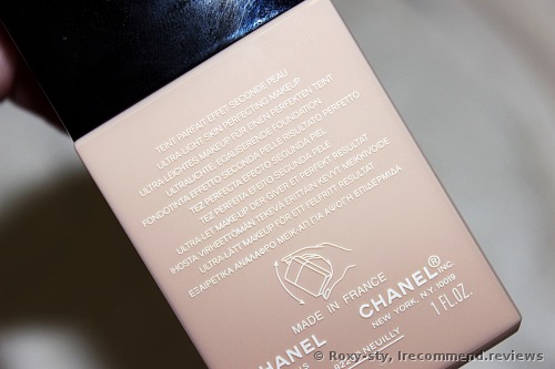  Chanel Vitalumiere Aqua Ultra-Light Skin Perfecting Sunscreen Makeup