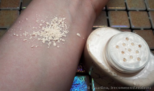 Makeup Revolution Lace Baking Powder