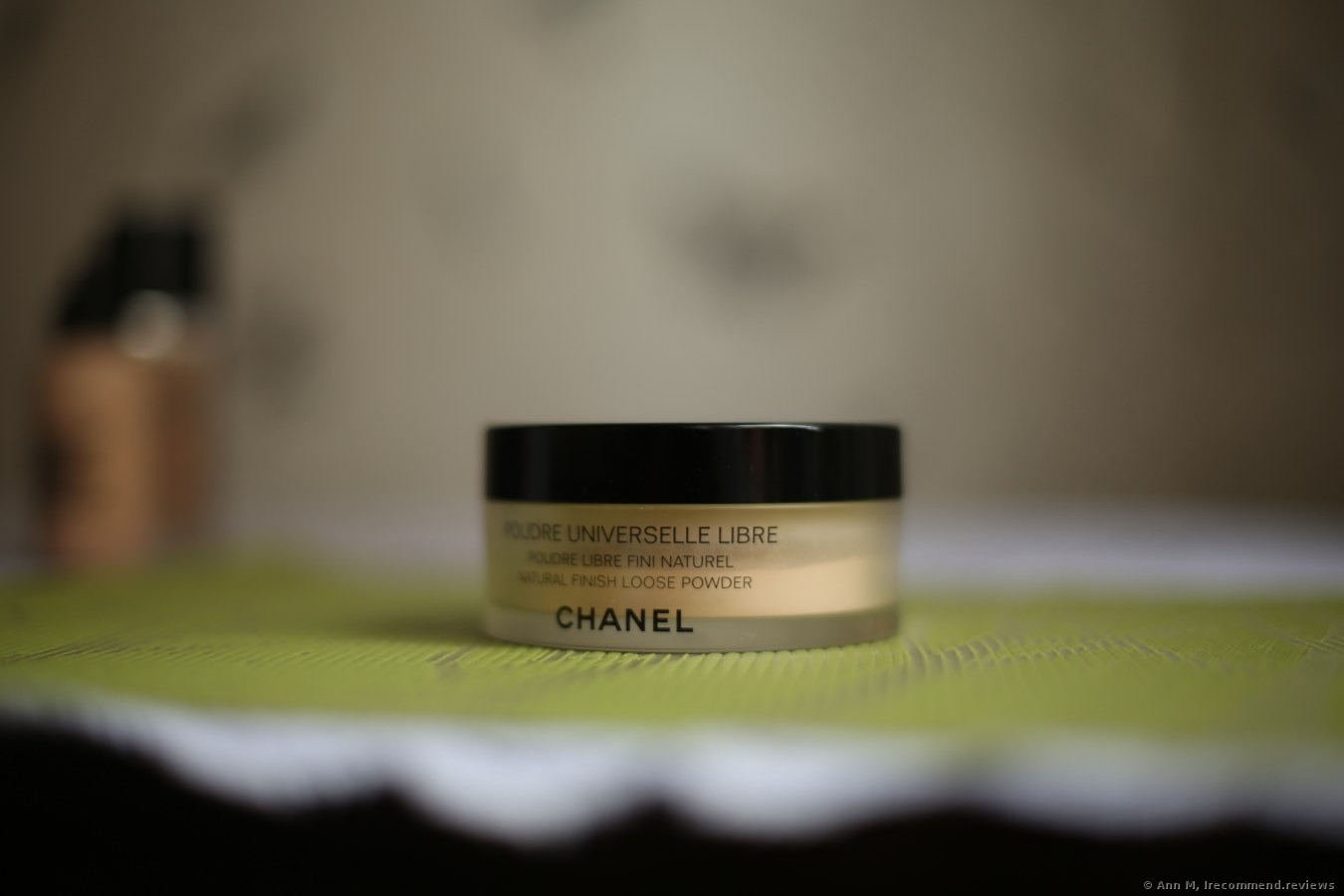 Chanel Poudre Universelle Libre Natural Finish Loose Powder - «Well, what  do I have to say here? Chanel! My favorite powder! A little goes a super  long way!»
