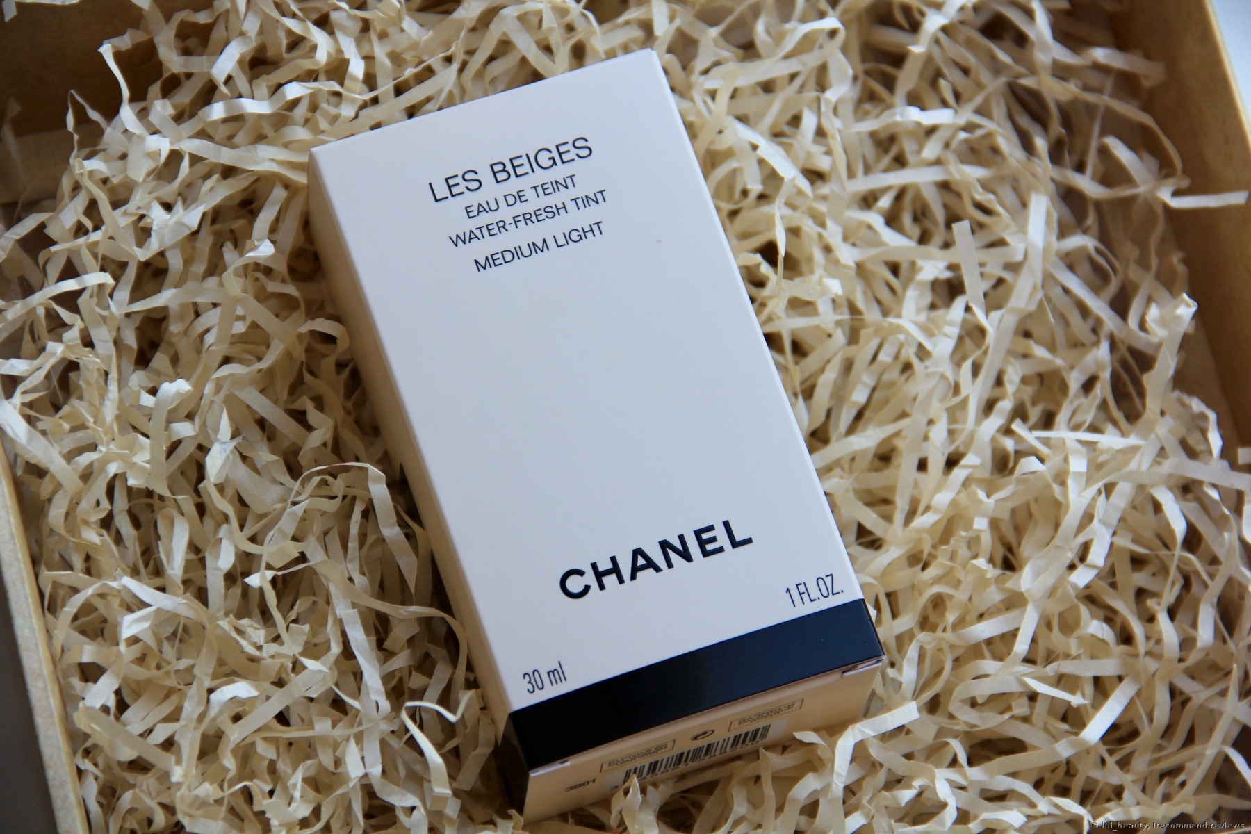 Chanel Les Beiges Water-Fresh Tint - «The most lightweight water for your  face. My review of Chanel Les Beiges Eau de Teint water-fresh tint. Is it  worth the money it costs? The