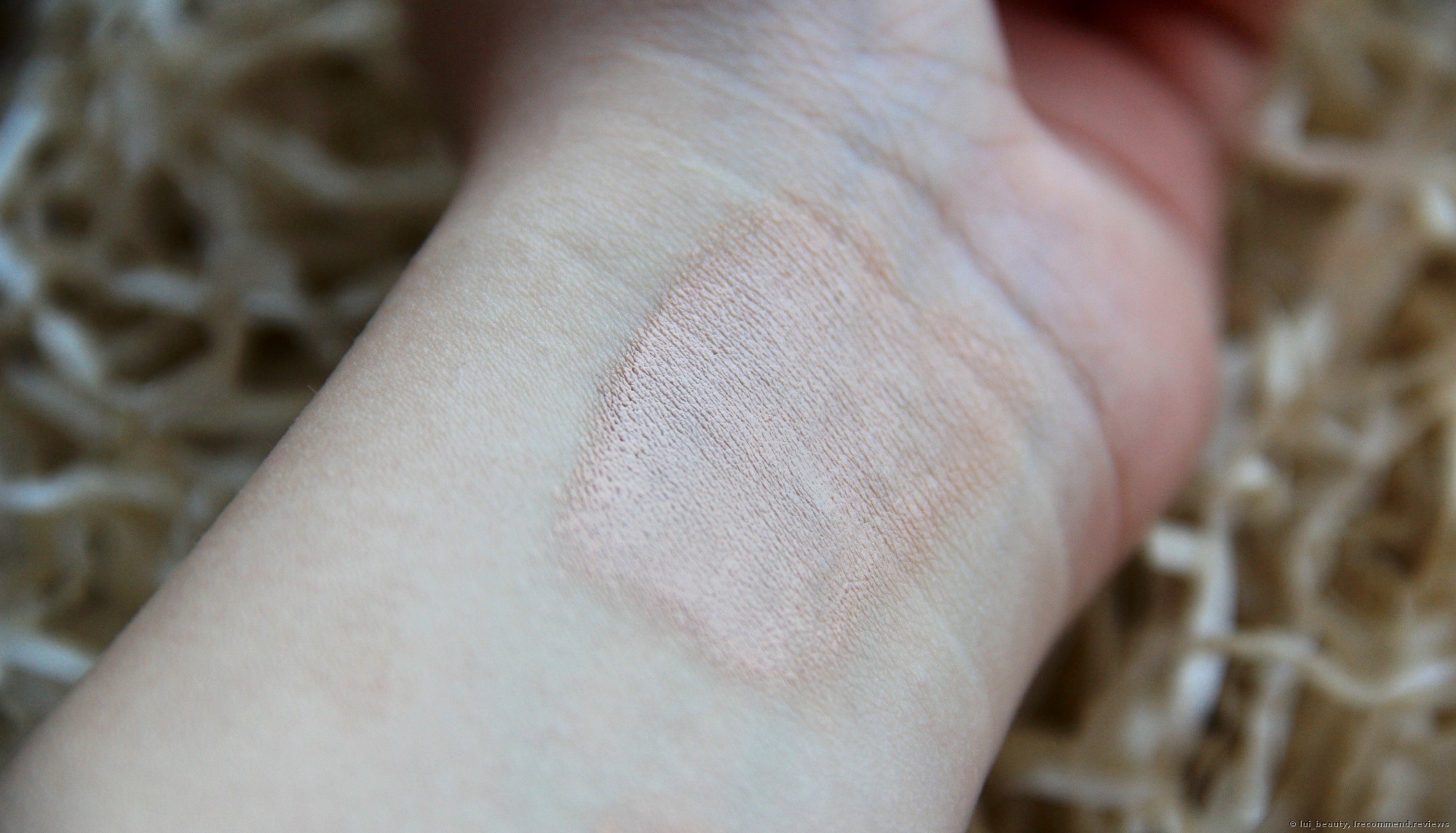 Clarins Instant Concealer Review - Escentual's Blog