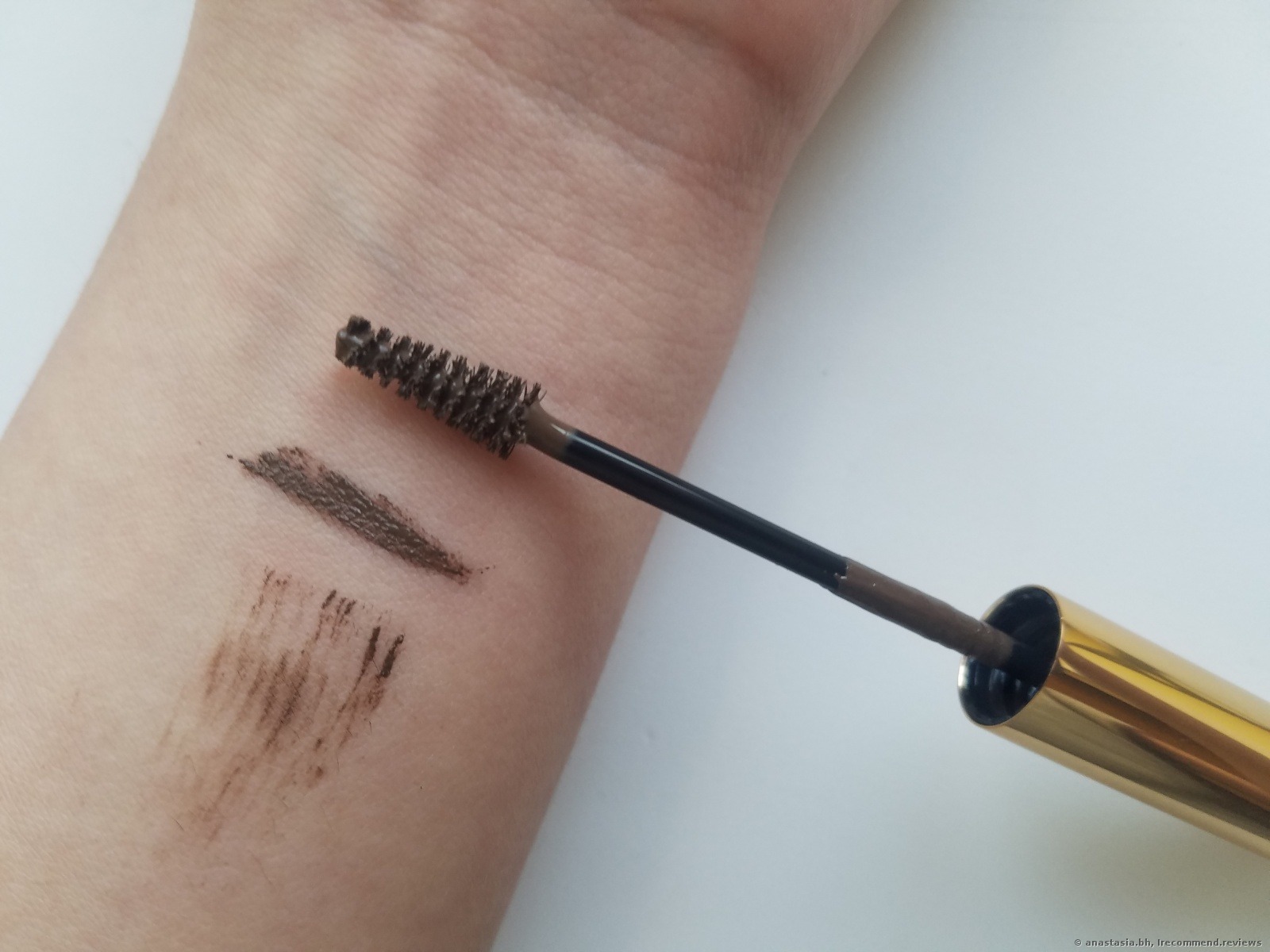 Anastasia Beverly Hills Dipbrow Gel - «The new product from ABH that is  worth your attention» | Consumer reviews | Augenbrauen-Make-Up