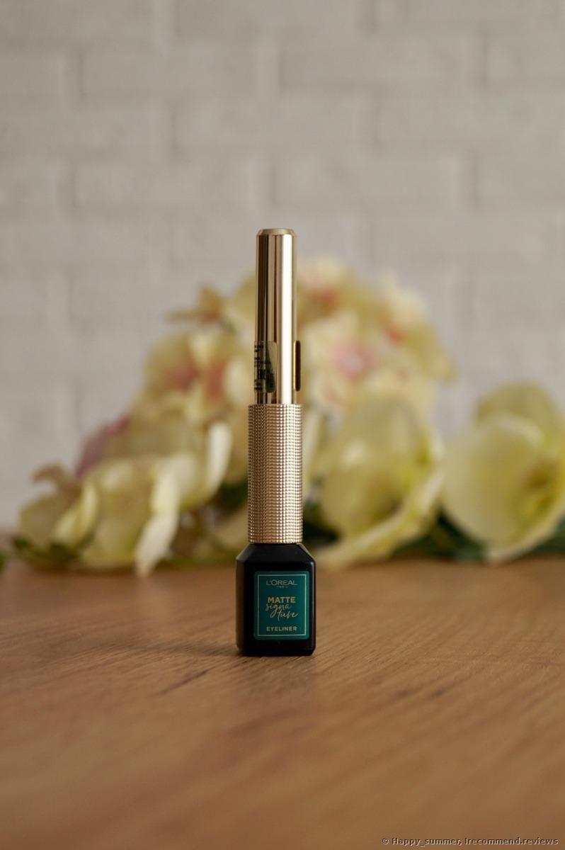 L'Oreal Matte Signature Liquid Eyeliner - «It's not actually matte but still beautiful. My review of an emerald green shade L'Oreal Matte Signature.» | Consumer reviews