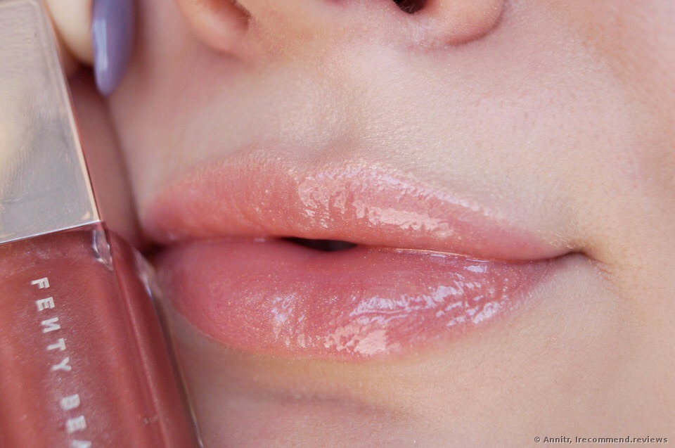 Fenty Beauty by Rihanna Gloss Bomb Universal Lip Luminizer