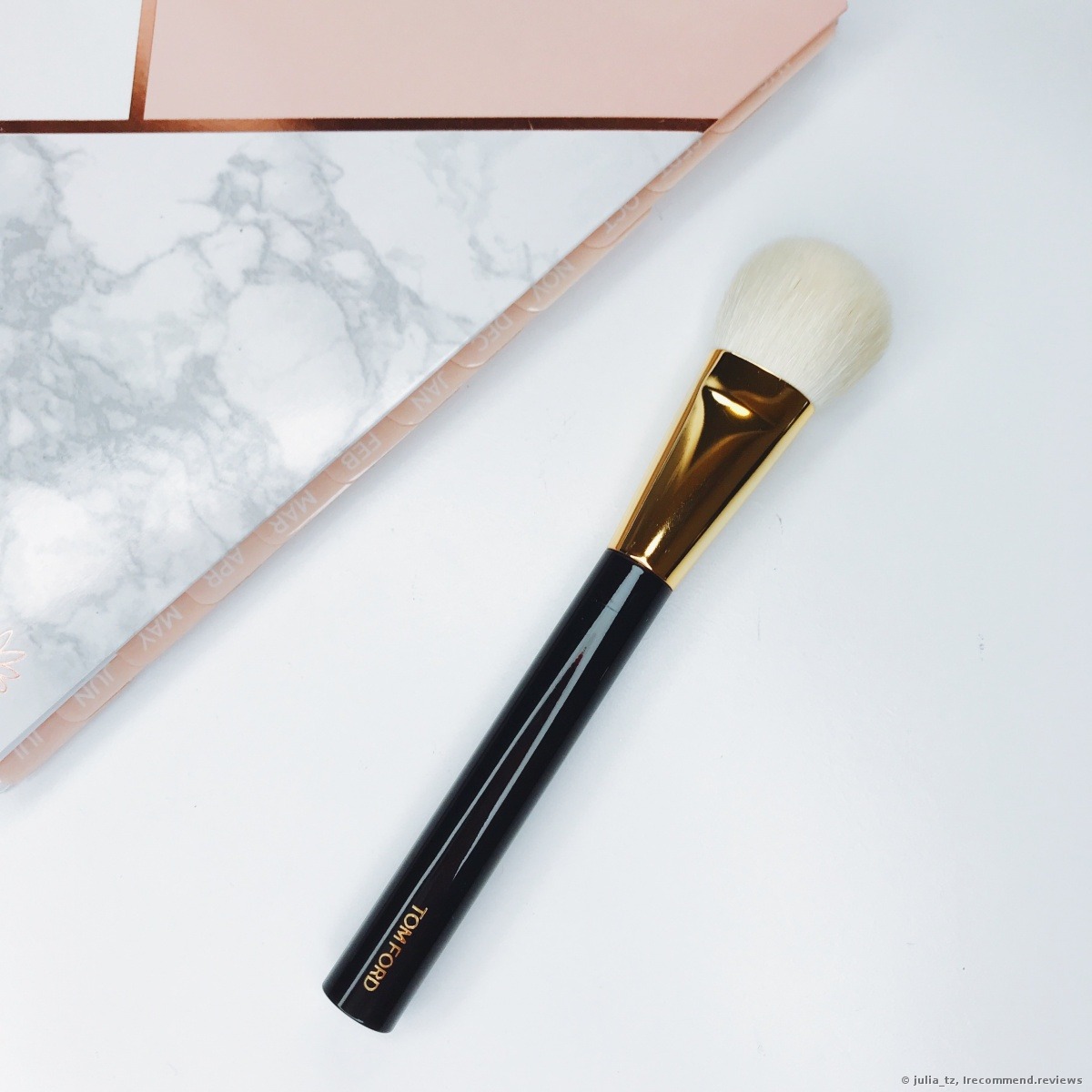 Tom Ford Cream Foundation Brush 02 - «A brush for $72? What's so special  about it and is it worth buying? Also, I'll tell you what to clean it with  best» | Consumer reviews