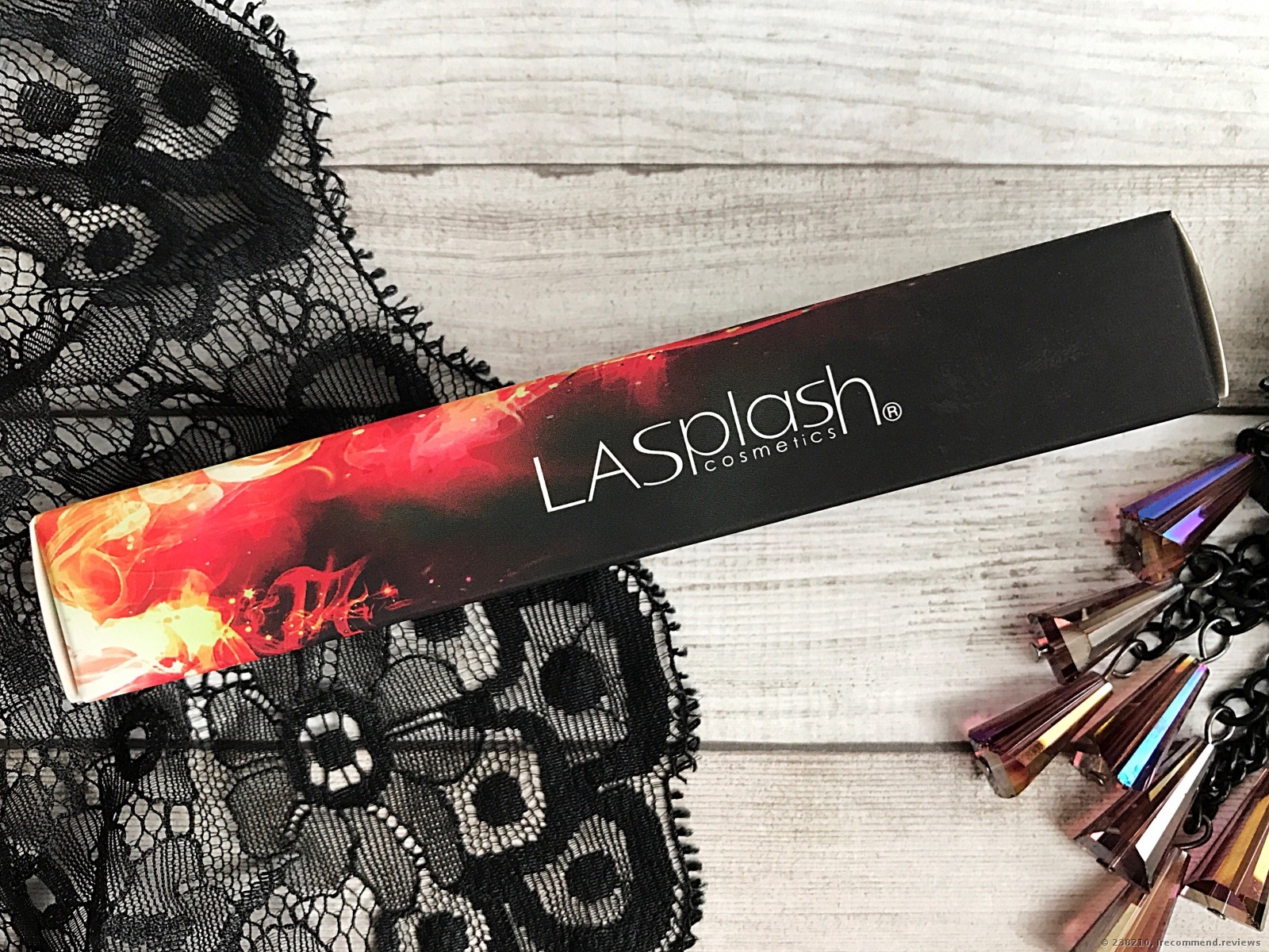 LA Splash Cosmetics Wickedly Divine Liquid-to-Matte - Dragon Blood ☆ Opaque Matte coverage on lips ☆» | Consumer reviews