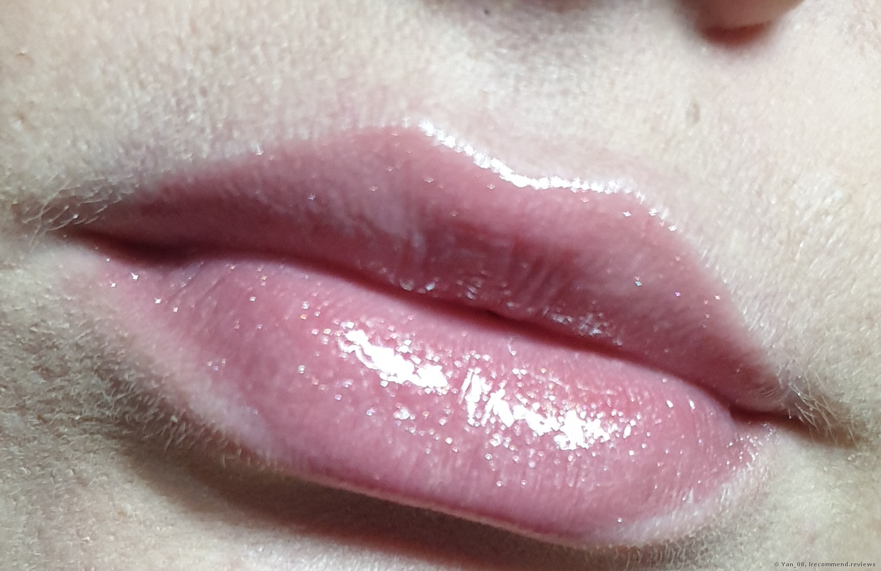 chanel lip gloss 722
